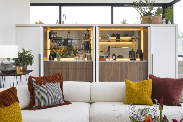 tv meubel kookeiland ergonomische keuken interieurmaatwerk voordelen kookeiland